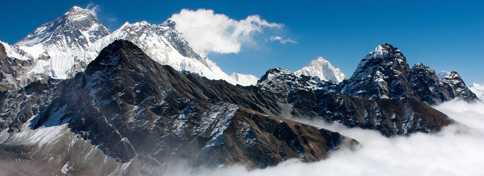 mount-everest-from-gokyo-ri-himalaya.jpg - 181.67 kB